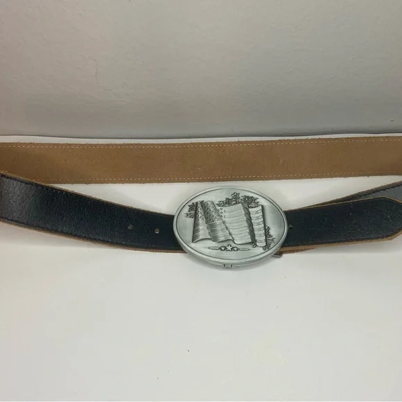 Western leather belt, solid metal buckle- American flag etching.size 38 … - Picture 3 of 11